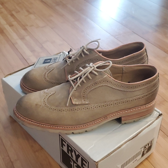 Frye men suede Wingtip shoes size 10m with the box - Picture 4 of 8